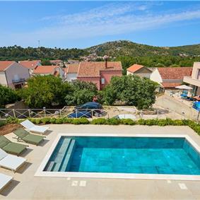 4 Bedroom villa with pool in Mlini, Sleeps 8